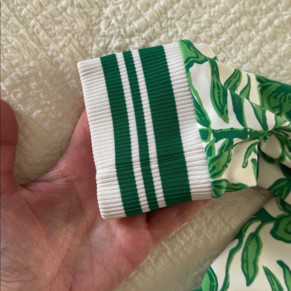 Lilly Pulitzer “lil escape plan” pattern Jacket - Picture 6 of 12